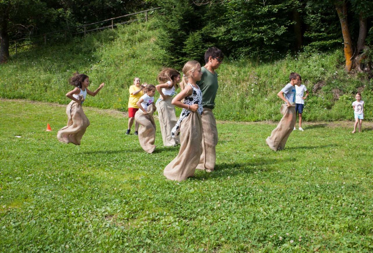 Camping Bella Austria Sankt Peter am Kammersberg Esterno foto