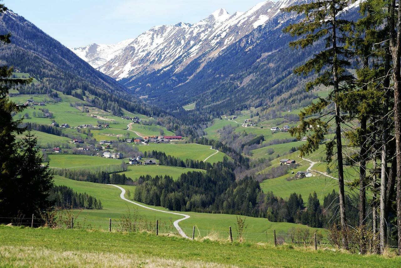 Camping Bella Austria Sankt Peter am Kammersberg Esterno foto
